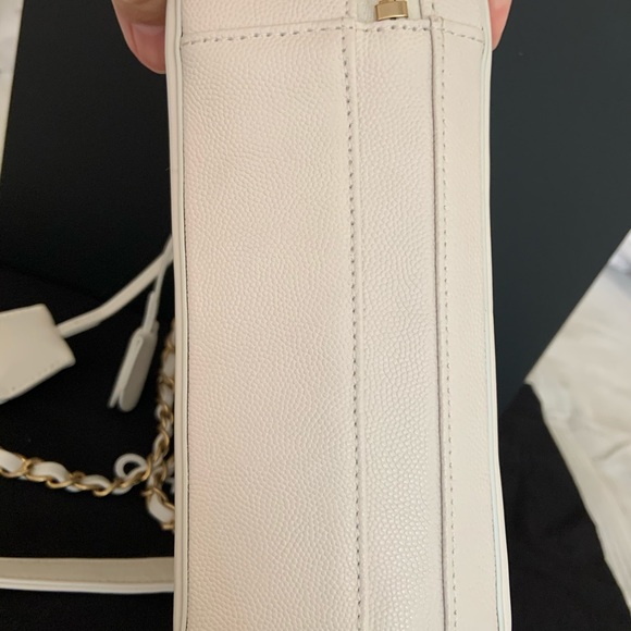 Chanel medium vanity case - Picture 3 of 8